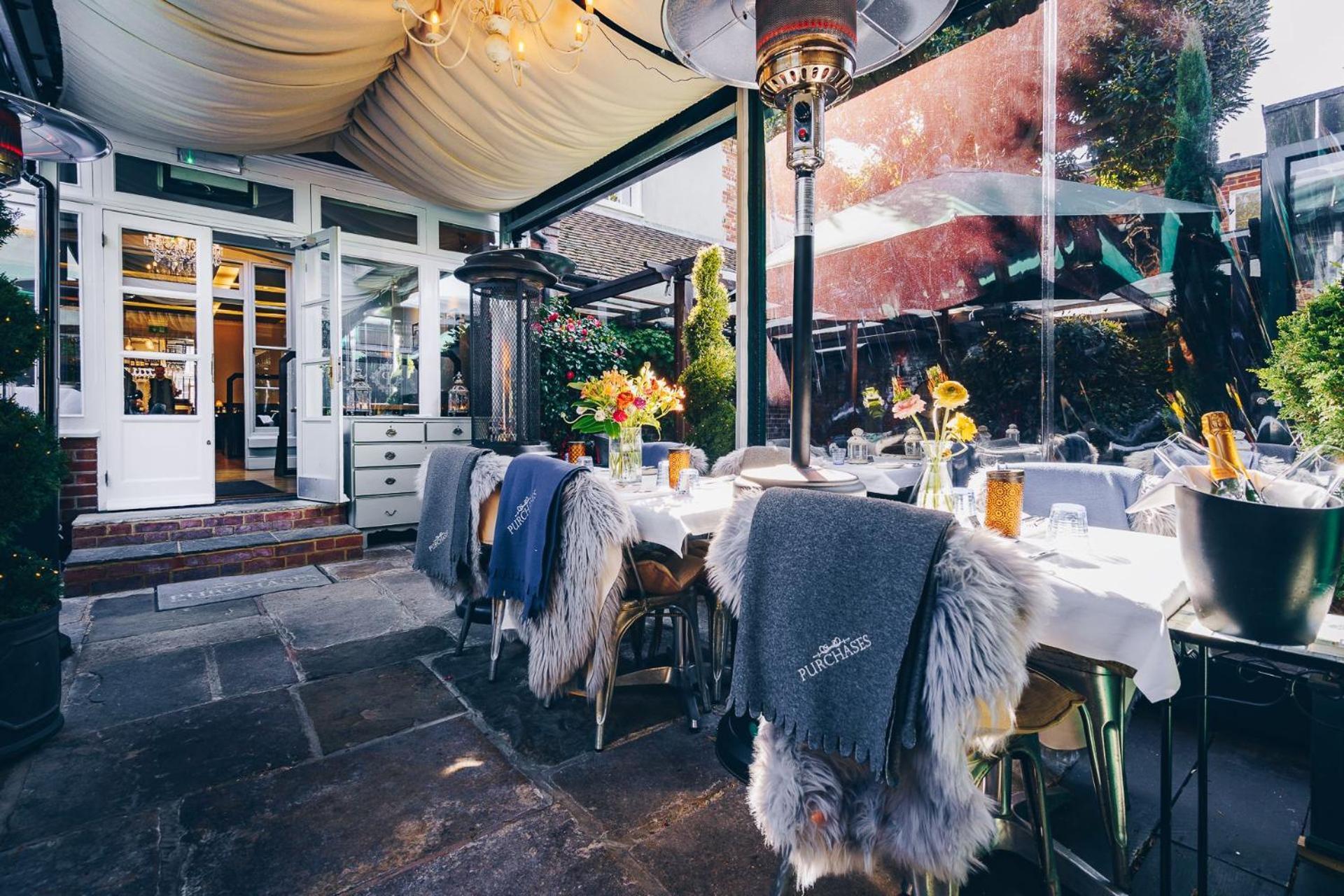 צ'יצ'סטר Purchases Restaurant & Accommodation מראה חיצוני תמונה